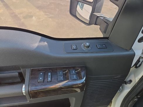 Used 2013 Ford F350 Platinum w/ FX4 Off Road Pkg image 12