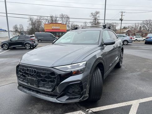 Used 2025 Audi Q8 Premium Plus w/ Premium Plus Package image 2