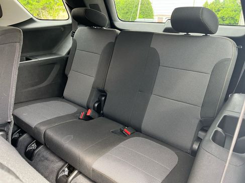 Used 2019 Chevrolet Traverse LS AWD/4WD image 16