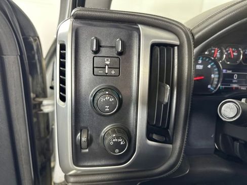 Used 2018 GMC Sierra 2500 SLE image 19