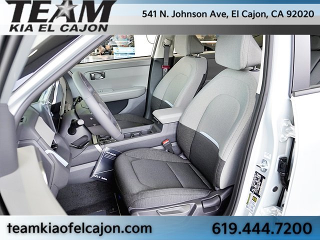 New 2027 Kia Seltos LX FWD image 19
