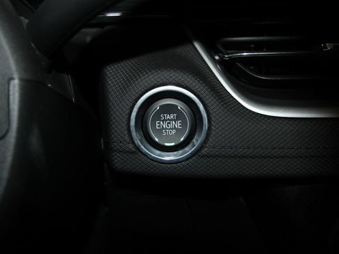 Used 2024 Chevrolet TrailBlazer LT w/ LT Cold Weather Package FWD image 12