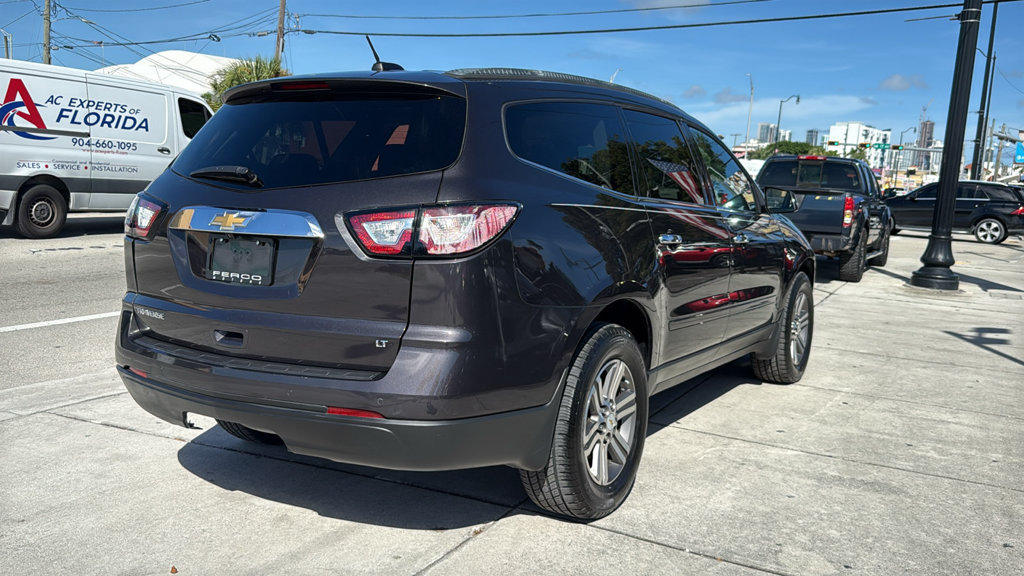 Used 2017 Chevrolet Traverse LT FWD image 14