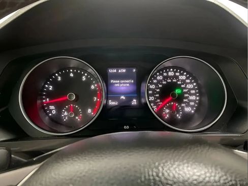 Used 2021 Volkswagen Tiguan S FWD image 10