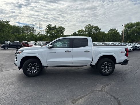 Used 2024 Chevrolet Colorado Z71 w/ Z71 Convenience Package 2 AWD/4WD image 4