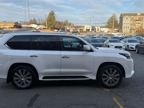Used 2017 Lexus LX 570 4WD image 7