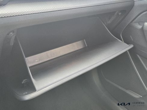 Certified 2025 Kia Sportage LX FWD image 19