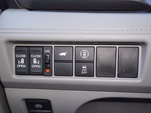 Used 2023 Honda Odyssey EX-L image 15
