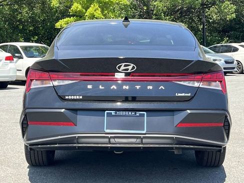 New 2026 Hyundai Elantra Limited FWD image 37