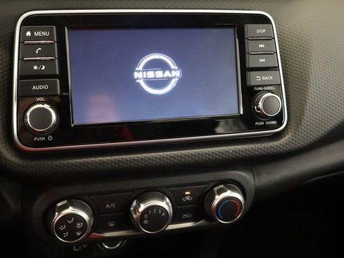 New 2025 Nissan Kicks Play S image 13