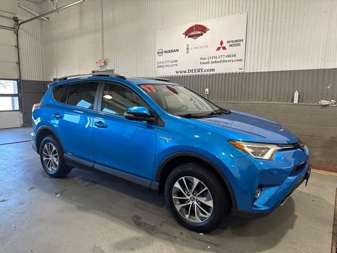 Used 2017 Toyota RAV4 XLE w/ All Weather Liner Package AWD/4WD image 2