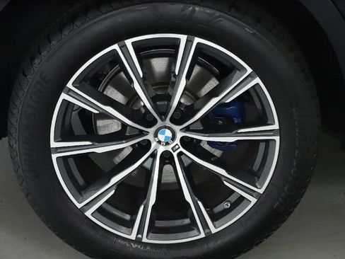 Used 2023 BMW X5 xDrive40i w/ M Sport Package AWD/4WD image 14