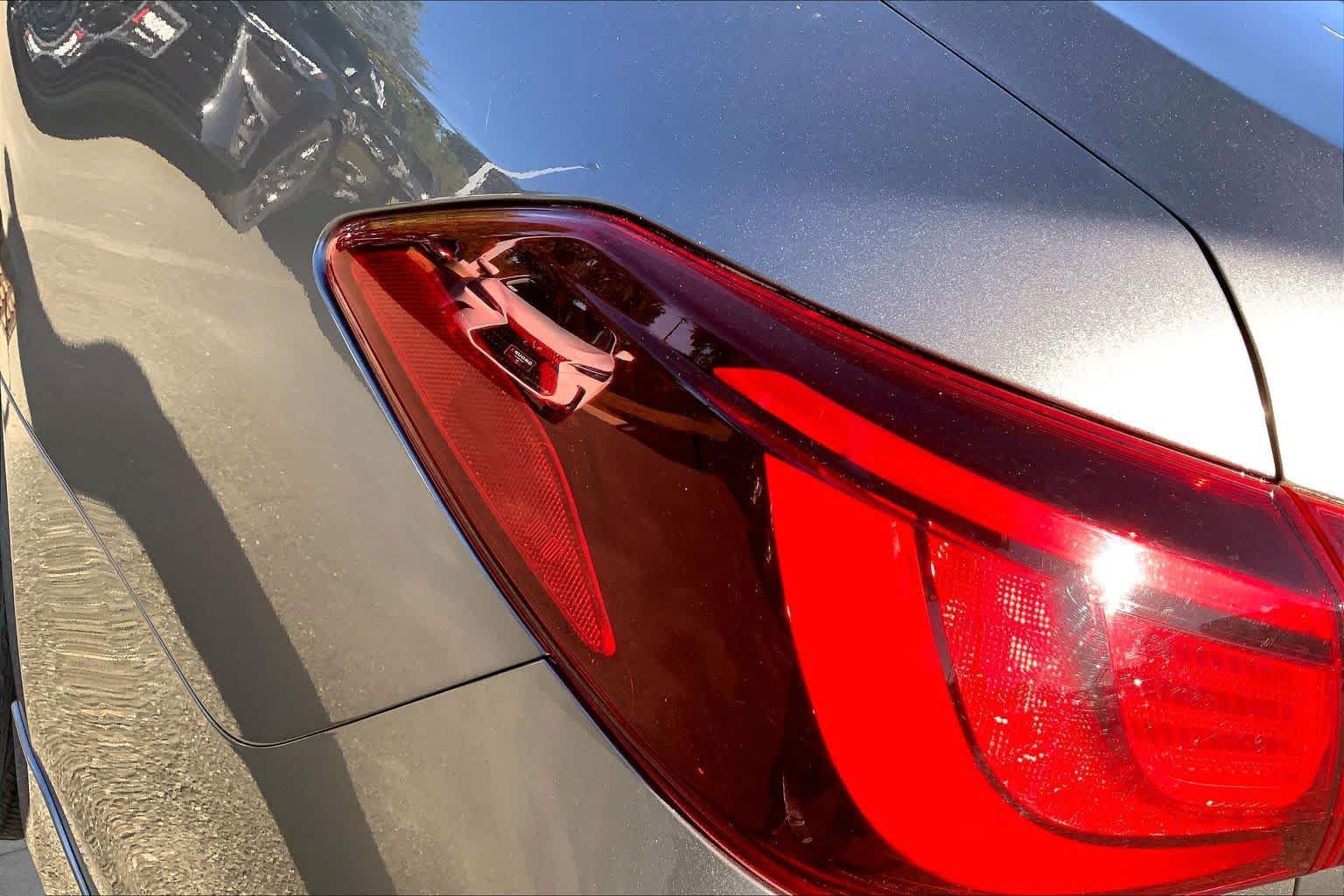 Used 2019 INFINITI Q70 L 3.7 AWD/4WD image 28