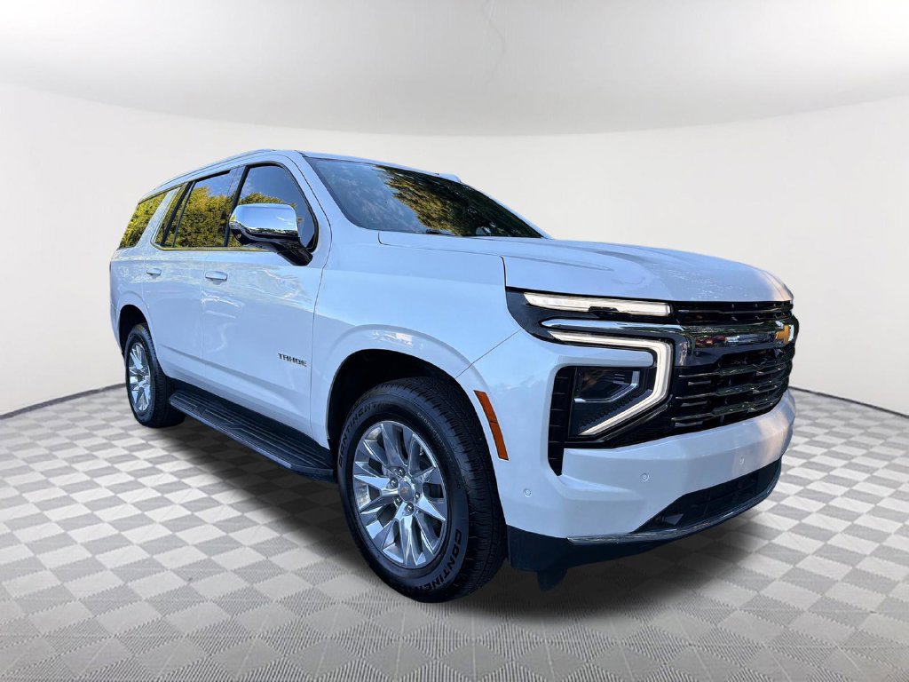 Used 2025 Chevrolet Tahoe Premier w/ Sun And Tow Package RWD image 3