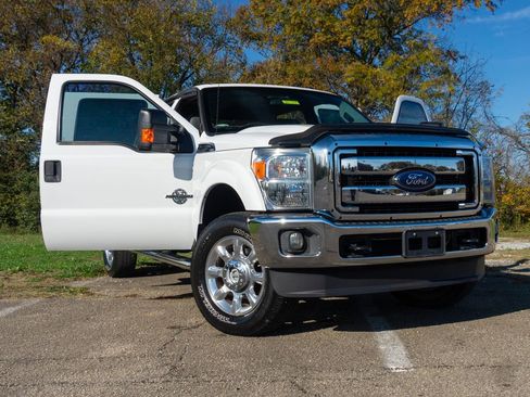 Used 2015 Ford F250 XLT w/ XLT Interior Package image 13