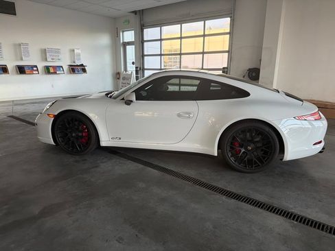 Used 2016 Porsche 911 Carrera GTS RWD image 6