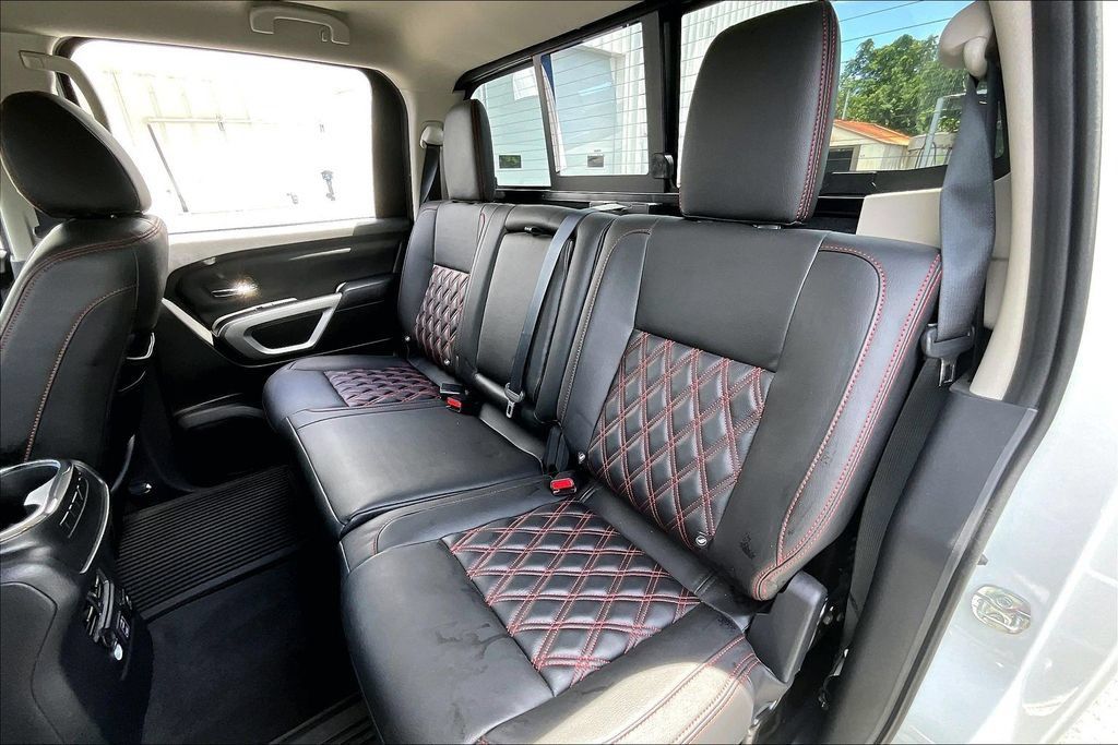 Used 2024 Nissan Titan SV w/ SV Convenience Package AWD/4WD image 22