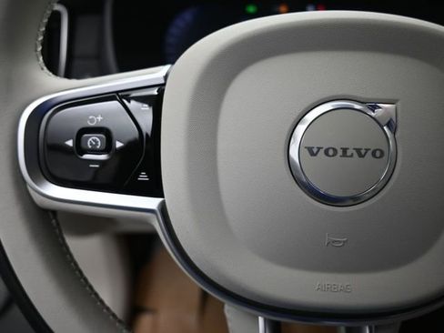 New 2026 Volvo XC90 B6 Ultra w/ Protection Package image 15