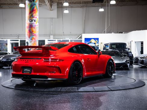 Used 2014 Porsche 911 GT3 image 25