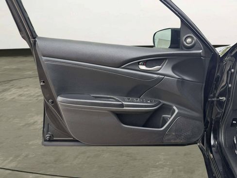Used 2019 Honda Insight Touring image 11