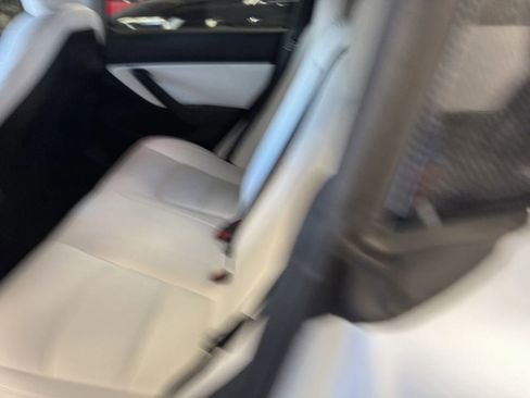 Used 2020 Tesla Model 3 Standard Range Plus image 11