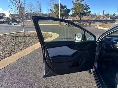 Used 2023 Subaru Crosstrek 2.0i Premium image 11