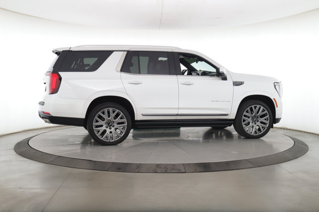 Used 2025 GMC Yukon Denali Ultimate w/ LPO, Floor Liner Package AWD/4WD image 6