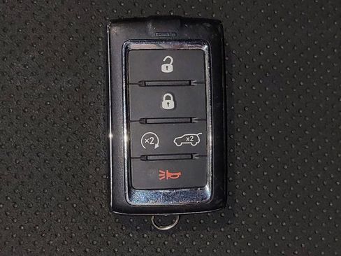 Used 2021 Jeep Grand Cherokee L Laredo image 32