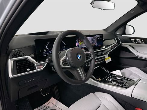 New 2026 BMW X5 xDrive40i w/ M Sport Package AWD/4WD image 10