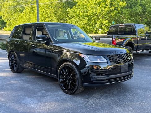 Used 2018 Land Rover Range Rover Supercharged AWD/4WD image 9