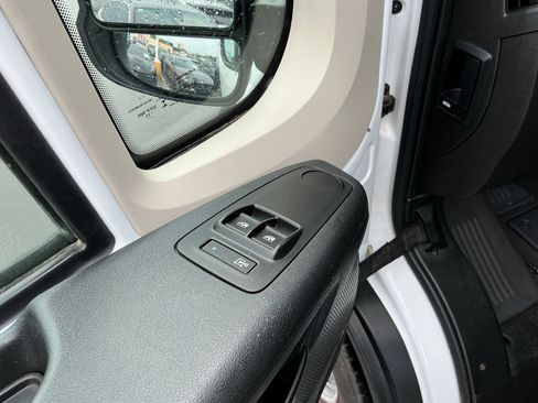 Used 2022 RAM ProMaster 2500 FWD image 11