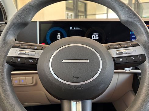 Used 2025 Hyundai Tucson SEL FWD image 29