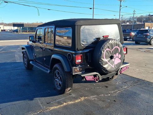 Used 2018 Jeep Wrangler Unlimited Sport S image 5
