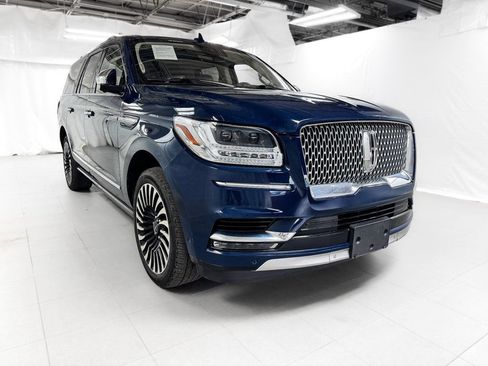 Used 2019 Lincoln Navigator L Black Label w/ Cargo Package AWD/4WD image 3