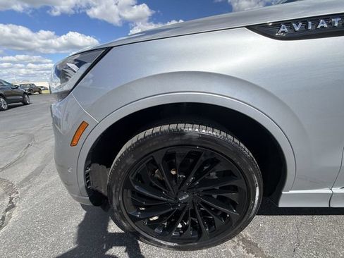 Used 2023 Lincoln Aviator Reserve w/ Equipment Group 201A AWD/4WD image 35