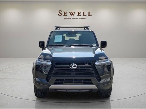 Used 2025 Lexus GX 550 AWD/4WD image 8
