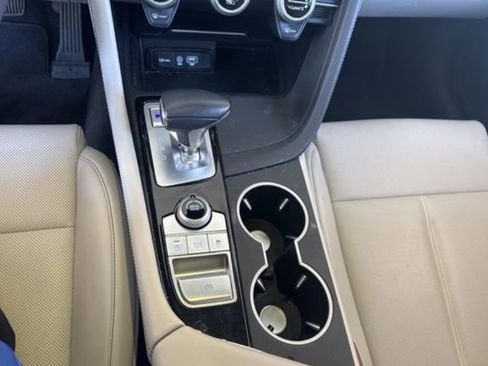 Used 2020 Genesis G70 2.0T image 15