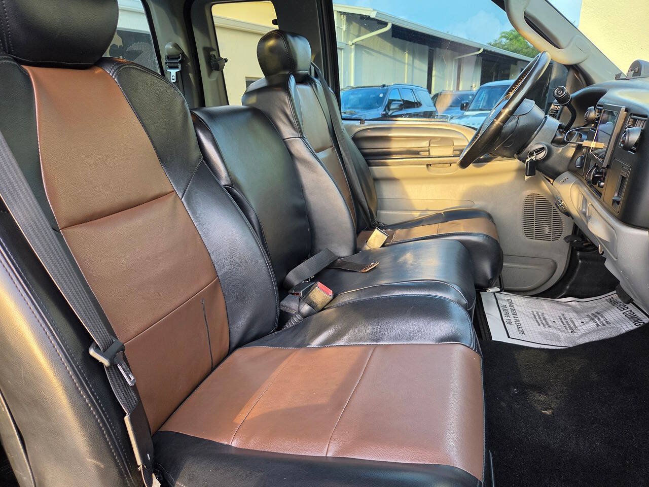 Used 2003 Ford F250 XLT AWD/4WD image 11