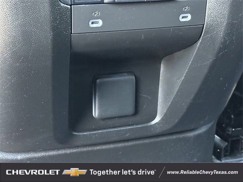 Used 2023 Chevrolet Suburban Premier image 38