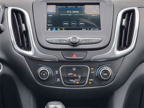 Used 2019 Chevrolet Equinox LT image 29