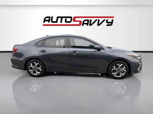 Used 2020 Kia Forte LXS FWD image 8