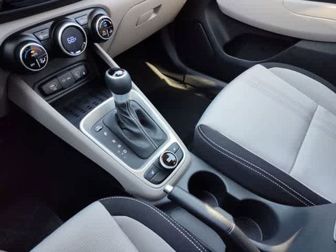 New 2026 Hyundai Venue SEL FWD image 26