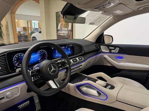 Certified 2025 Mercedes-Benz GLS 450 4MATIC image 10
