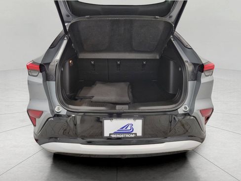 Used 2024 Buick Envista Sport Touring w/ Convenience I Package image 16