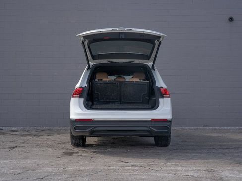 Used 2022 Volkswagen Tiguan SE image 14