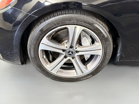 Used 2020 Mercedes-Benz E 350 Sedan w/ Premium Package image 38