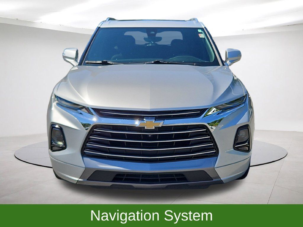 Used 2019 Chevrolet Blazer Premier w/ Sun and Wheels Package AWD/4WD image 2