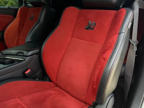 Used 2022 Dodge Challenger R/T Scat Pack RWD image 22
