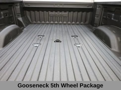 Used 2025 GMC Sierra 2500 Denali Ultimate AWD/4WD image 17
