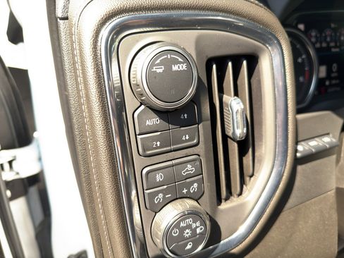 Used 2022 Chevrolet Silverado 3500 LTZ w/ LTZ Premium Package image 6